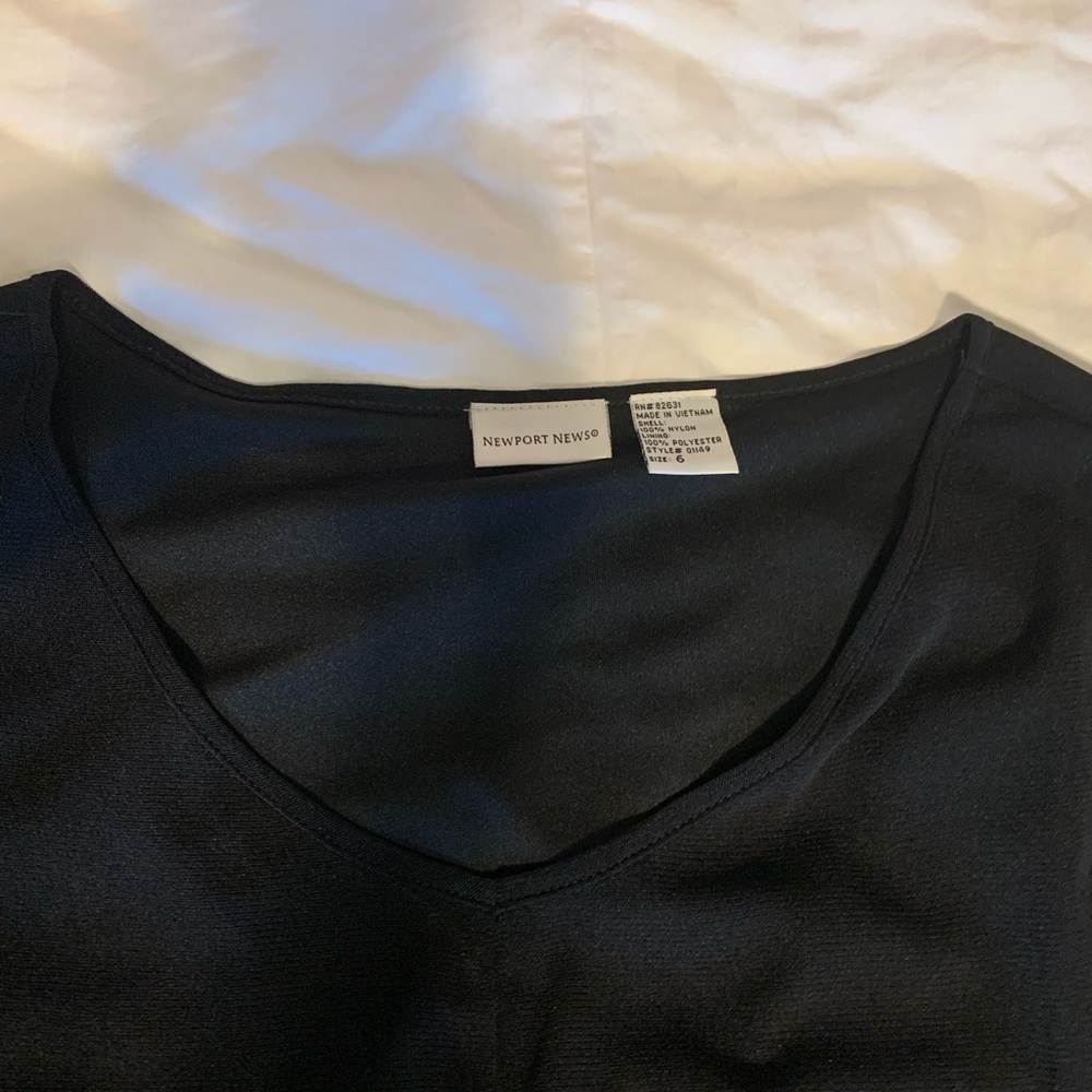 Vintage black nylon floor length dress. Sheer sleeves. Lined to the knee. Size 6 - Picture 3 of 7